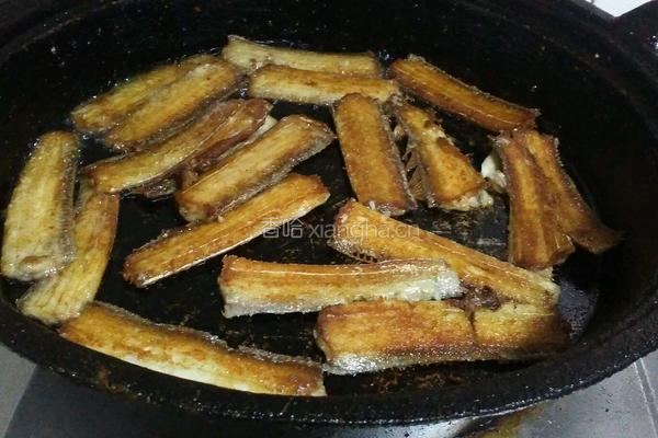 干炸带鱼的做法图解7