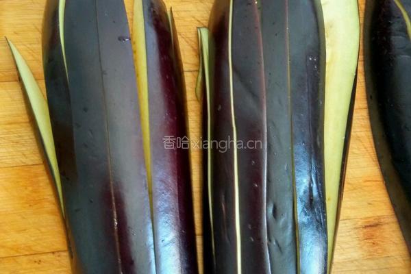 肉沫烧茄子的做法图解1