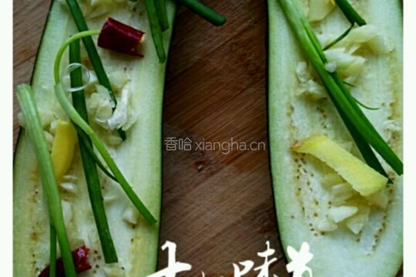 塔吉锅快手菜 蒜蓉素茄子的做法图解2