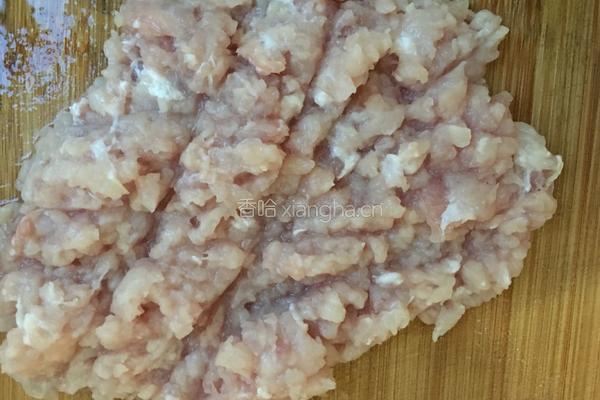 毛豆炒肉末的做法图解2
