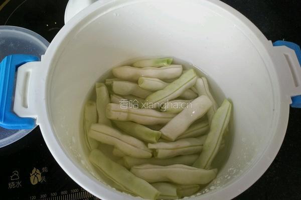 免炒版土豆芸豆的做法图解4