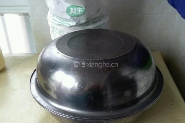 小油菜豆腐虾皮包子的做法图解1