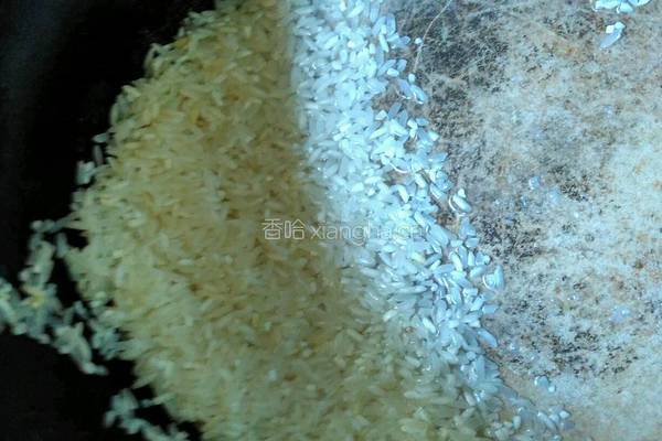 银耳玉米稀饭的做法图解2