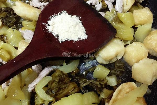 酸菜瘦肉炒豆干的做法图解7