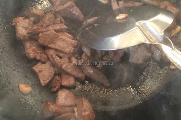 洋葱炒猪肝的做法图解4