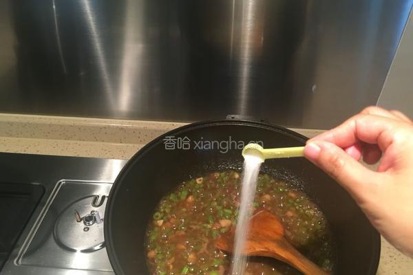 肉丁豆角打卤面的做法图解8