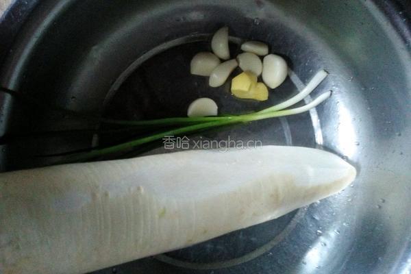 清炒萝卜丝的做法图解1