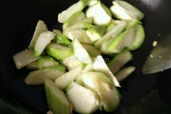 丝瓜肉片汤的做法图解4