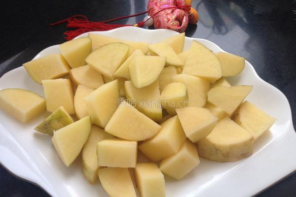 芸豆炖土豆的做法图解2