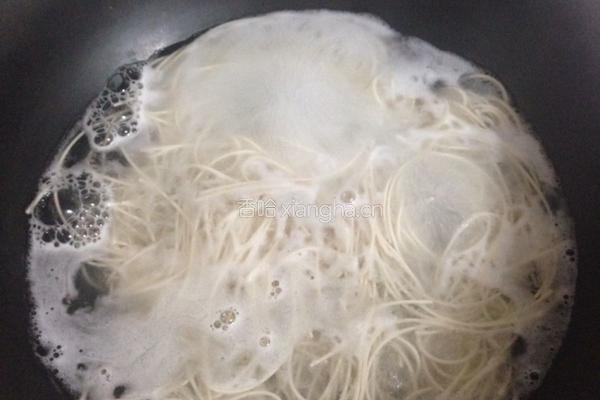西红柿豆腐面的做法图解2