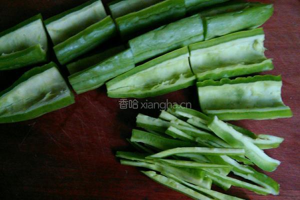 盐渍苦瓜的做法图解3
