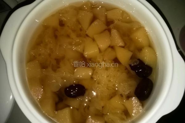 苹果炖银耳羹的做法图解7