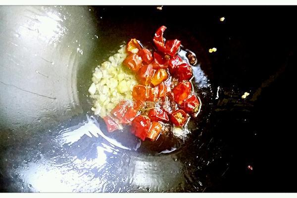麻辣泡菜肉丝的做法图解10