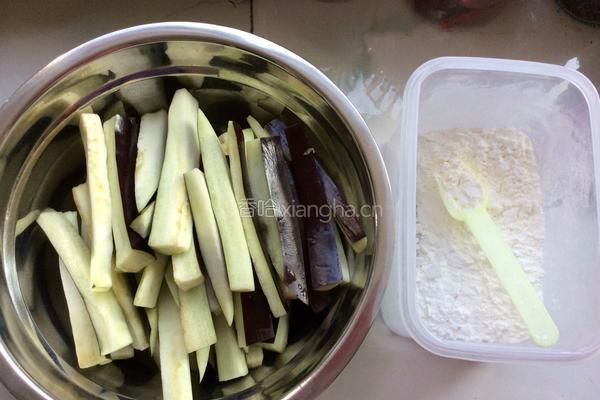 鱼香茄子的做法图解3