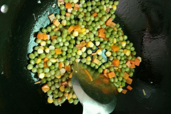 青豆炒肉的做法图解6