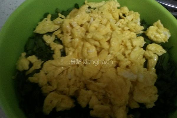 韭菜鸡蛋饺子的做法图解3