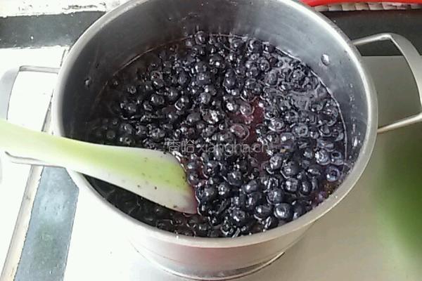 蓝莓酱的做法图解6