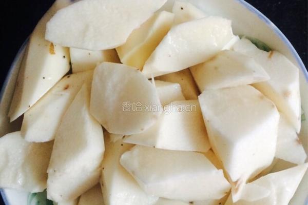 山药炖鸽子汤的做法图解3