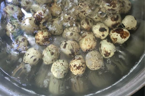 糖醋虎皮鹌鹑蛋的做法图解3