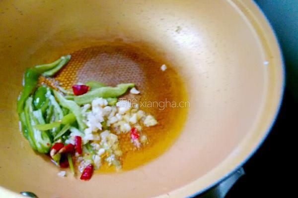 酸辣黄豆芽（治疗口腔溃疡的良方）的做法图解4