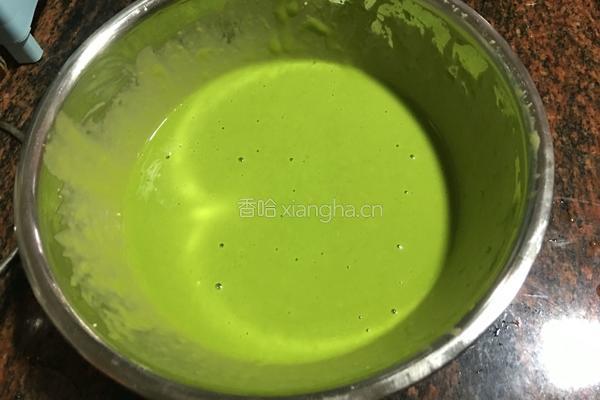 菠菜汁戚风蛋糕的做法图解6