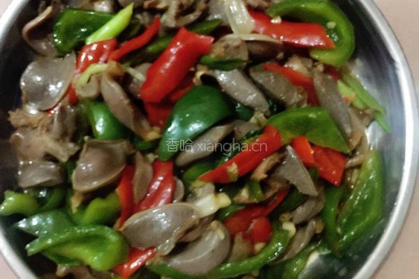 鸭胗爆炒双椒（脆口超香）的做法图解10