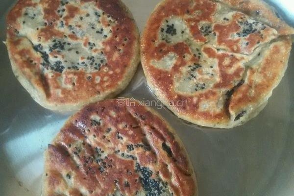 艾叶味糯米面豆沙煎饼的做法图解6