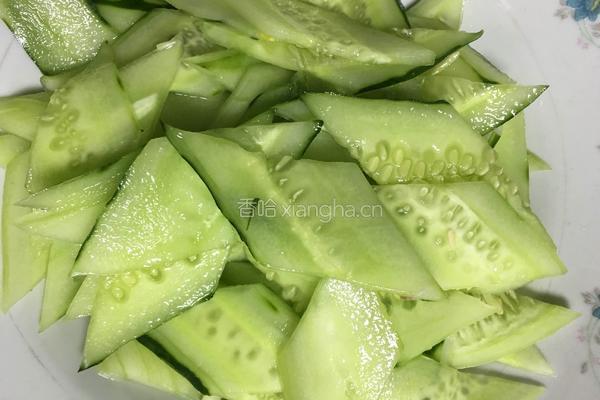 蒜泥黄瓜的做法图解4
