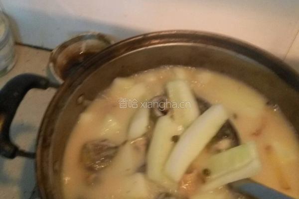 ﻿﻿﻿﻿﻿﻿﻿﻿﻿﻿﻿﻿﻿﻿﻿﻿﻿﻿﻿﻿﻿﻿﻿泥鳅烧黄瓜的做法图解7