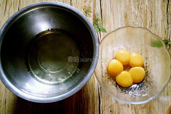 酸奶戚风蛋糕 八寸的做法图解1
