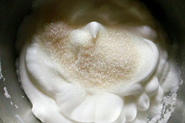酸奶戚风蛋糕 八寸的做法图解8