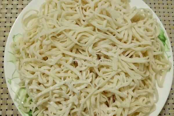 酸爽冷面的做法图解1