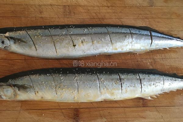 日式烤秋刀鱼的做法图解5