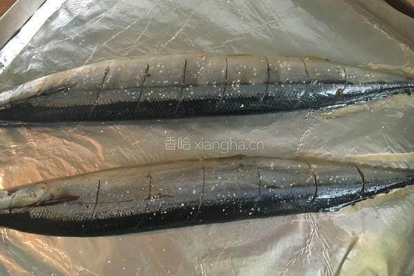 日式烤秋刀鱼的做法图解6