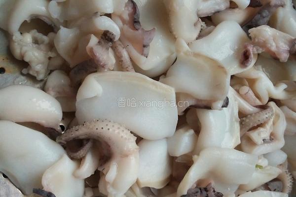 青椒炒目鱼的做法图解3