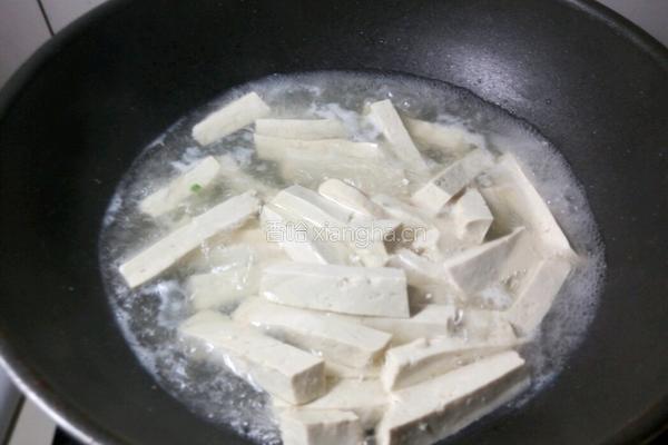 西红柿炒豆腐的做法图解7