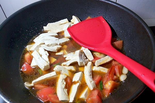 西红柿炒豆腐的做法图解13
