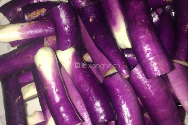 蚝油茄子的做法图解1