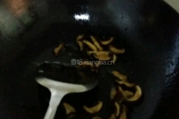 香菇炒青菜的做法图解2