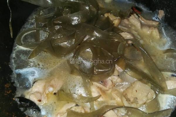 青椒粉皮炒鸡腿肉的做法图解4