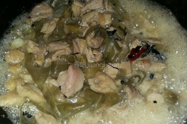 青椒粉皮炒鸡腿肉的做法图解5