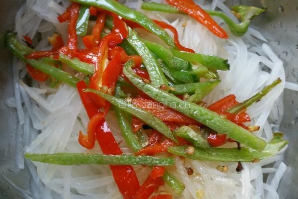 凉拌萝卜丝的做法图解4
