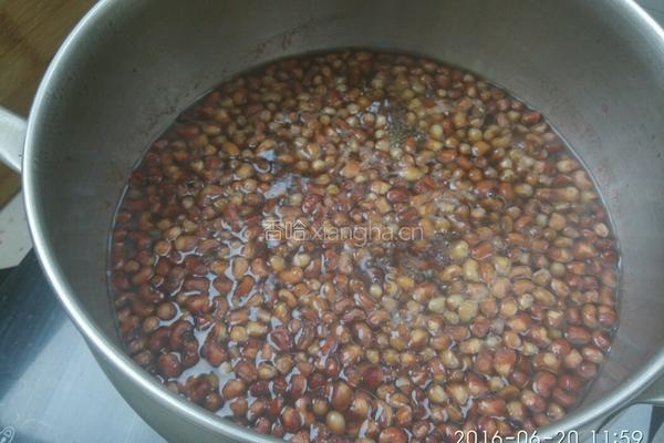 香菇豆包的做法图解2