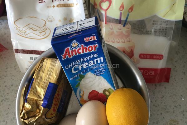 蒸奶油水果蛋糕的做法图解1