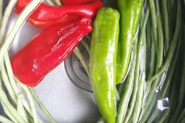 酸豆角的做法图解1