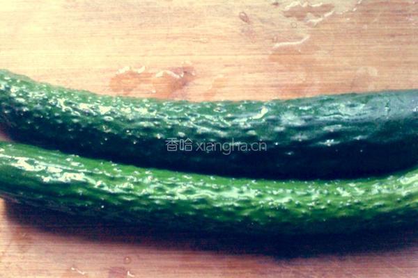 糖醋黄瓜的做法图解1