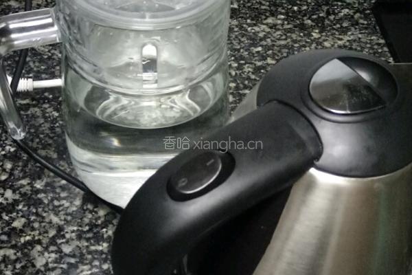 爱心白开水的做法图解1