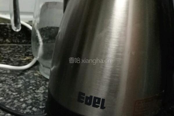 爱心白开水的做法图解4