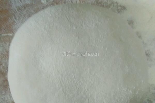 蒲公英 韭菜 菜盒子的做法图解1