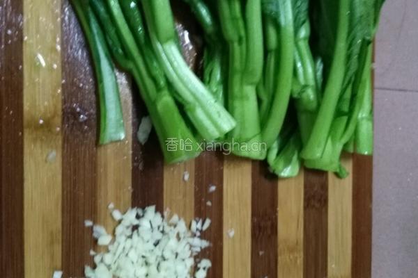 蒜蓉菜心的做法图解1